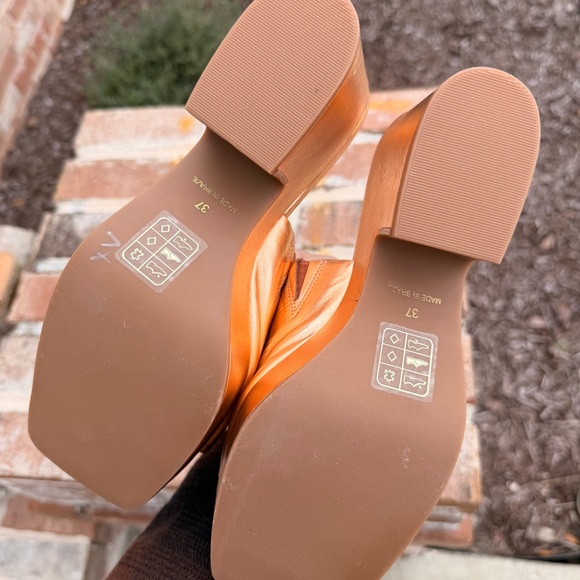 Anthropologie Maeve Metallic Bronze Platform Mules, NWOT, Size 37/6.5 - Picture 5 of 5